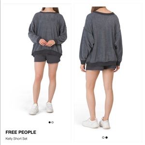 Free People Kelly Set Washed Black Very Soft and Roomy it can fit a Medium.